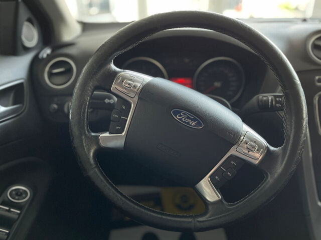 Белый Форд Мондео, объемом двигателя 2 л и пробегом 135 тыс. км за 8800 $, фото 14 на Automoto.ua