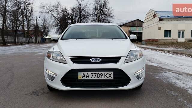 Білий Форд Мондео, об'ємом двигуна 1.6 л та пробігом 177 тис. км за 7000 $, фото 1 на Automoto.ua