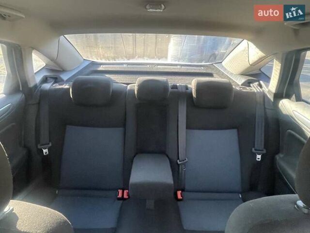 Белый Форд Мондео, объемом двигателя 1.6 л и пробегом 278 тыс. км за 6700 $, фото 6 на Automoto.ua