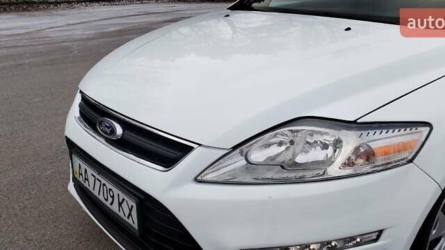 Білий Форд Мондео, об'ємом двигуна 1.6 л та пробігом 177 тис. км за 7000 $, фото 8 на Automoto.ua