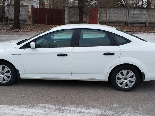 Білий Форд Мондео, об'ємом двигуна 1.6 л та пробігом 177 тис. км за 7000 $, фото 3 на Automoto.ua