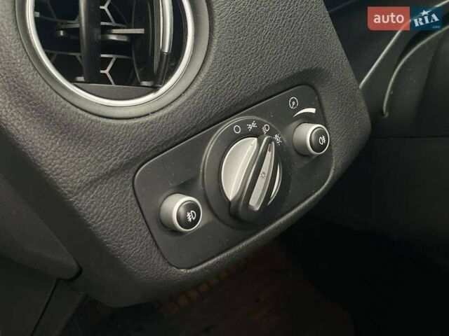 Білий Форд Мондео, об'ємом двигуна 2 л та пробігом 212 тис. км за 7800 $, фото 12 на Automoto.ua