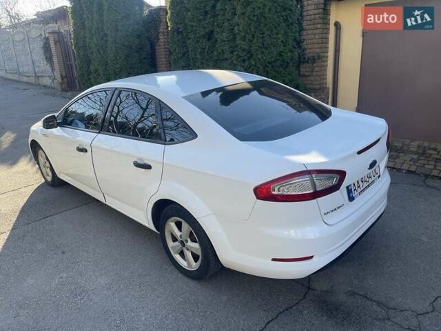 Белый Форд Мондео, объемом двигателя 1.6 л и пробегом 278 тыс. км за 6700 $, фото 14 на Automoto.ua