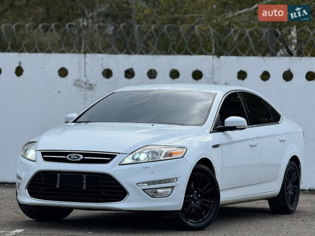 Білий Форд Мондео, об'ємом двигуна 2 л та пробігом 152 тис. км за 7850 $, фото 2 на Automoto.ua