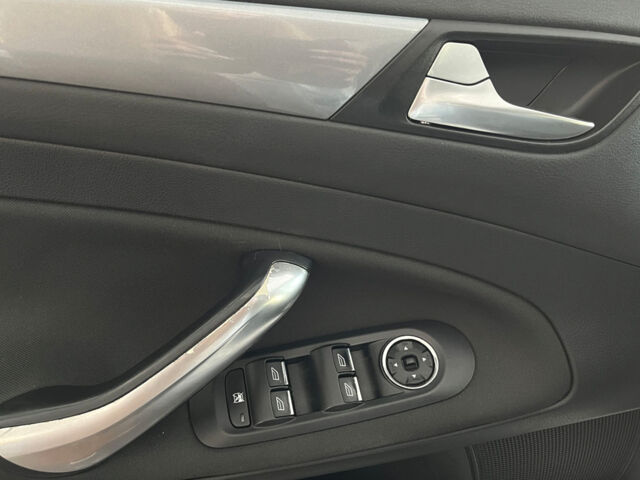 Белый Форд Мондео, объемом двигателя 2 л и пробегом 135 тыс. км за 8800 $, фото 11 на Automoto.ua