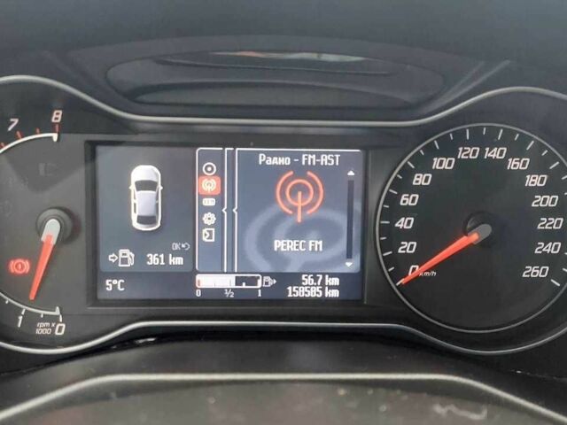 Белый Форд Мондео, объемом двигателя 2 л и пробегом 160 тыс. км за 6400 $, фото 2 на Automoto.ua