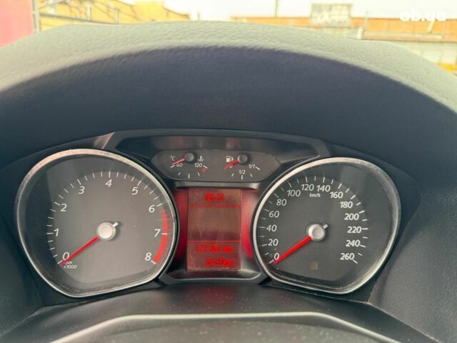 Белый Форд Мондео, объемом двигателя 1.6 л и пробегом 123 тыс. км за 8490 $, фото 14 на Automoto.ua