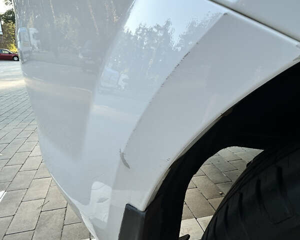 Білий Форд Мондео, об'ємом двигуна 1.6 л та пробігом 79 тис. км за 11000 $, фото 25 на Automoto.ua