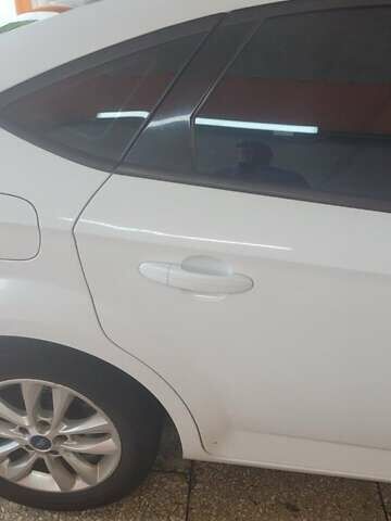 Белый Форд Мондео, объемом двигателя 1.6 л и пробегом 200 тыс. км за 6800 $, фото 9 на Automoto.ua