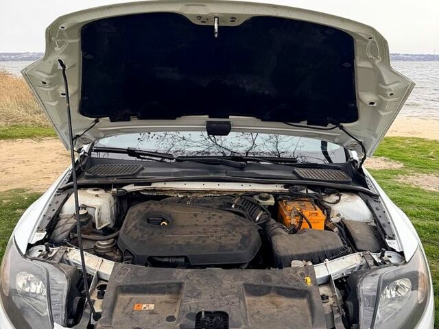 Білий Форд Мондео, об'ємом двигуна 1.6 л та пробігом 190 тис. км за 7500 $, фото 11 на Automoto.ua