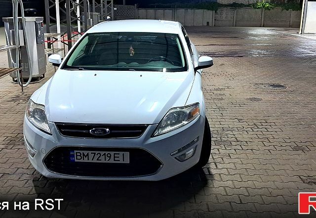 Белый Форд Мондео, объемом двигателя 2 л и пробегом 222 тыс. км за 6100 $, фото 3 на Automoto.ua