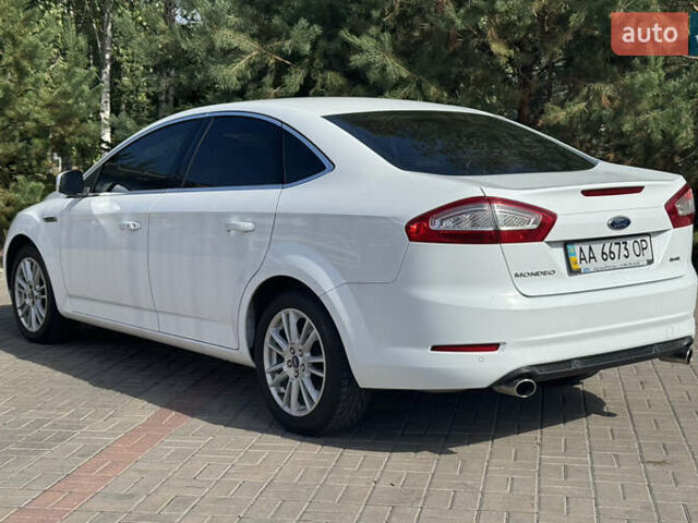 Белый Форд Мондео, объемом двигателя 2 л и пробегом 137 тыс. км за 7990 $, фото 3 на Automoto.ua