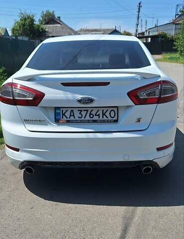 Белый Форд Мондео, объемом двигателя 1.98 л и пробегом 192 тыс. км за 8000 $, фото 5 на Automoto.ua