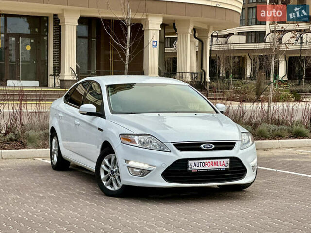 Белый Форд Мондео, объемом двигателя 1.6 л и пробегом 75 тыс. км за 8490 $, фото 1 на Automoto.ua