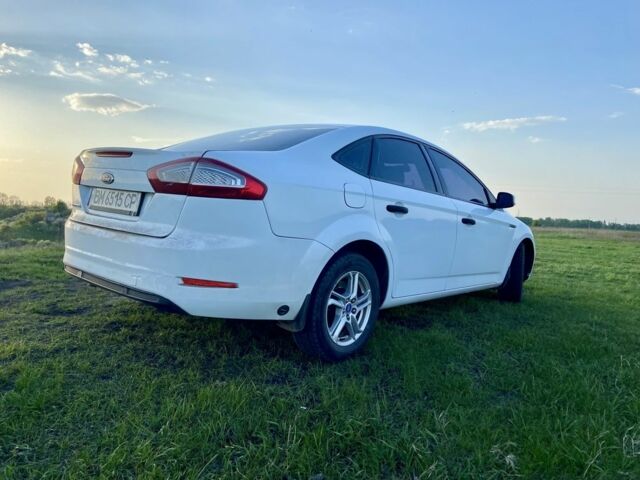 Белый Форд Мондео, объемом двигателя 1.6 л и пробегом 214 тыс. км за 6100 $, фото 3 на Automoto.ua