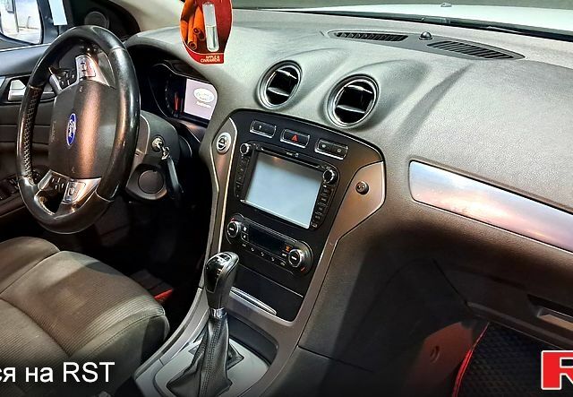 Белый Форд Мондео, объемом двигателя 2 л и пробегом 222 тыс. км за 6100 $, фото 1 на Automoto.ua