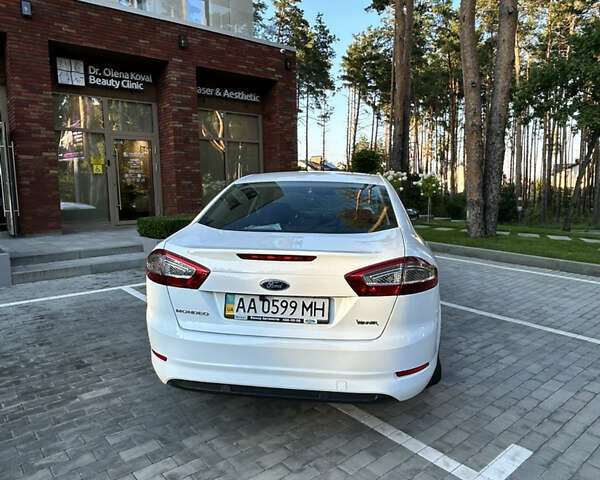 Білий Форд Мондео, об'ємом двигуна 1.6 л та пробігом 79 тис. км за 11000 $, фото 6 на Automoto.ua