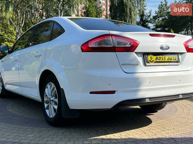Білий Форд Мондео, об'ємом двигуна 1.6 л та пробігом 156 тис. км за 6700 $, фото 4 на Automoto.ua