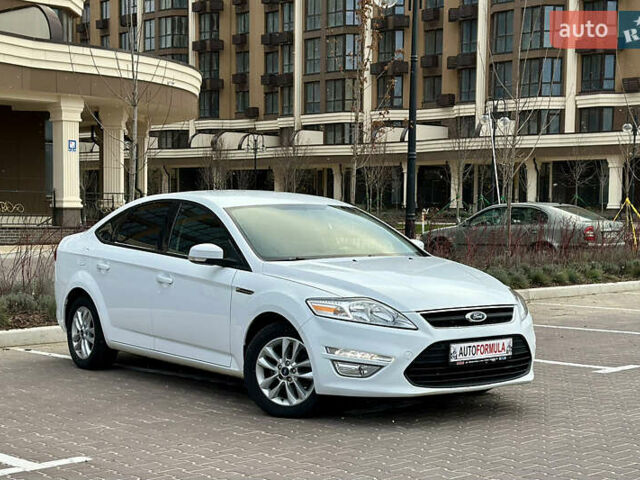 Белый Форд Мондео, объемом двигателя 1.6 л и пробегом 75 тыс. км за 8490 $, фото 3 на Automoto.ua
