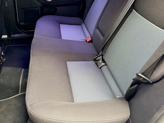 Белый Форд Мондео, объемом двигателя 1.6 л и пробегом 190 тыс. км за 7500 $, фото 4 на Automoto.ua