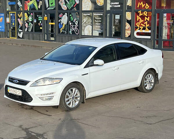 Белый Форд Мондео, объемом двигателя 1.6 л и пробегом 180 тыс. км за 8900 $, фото 7 на Automoto.ua