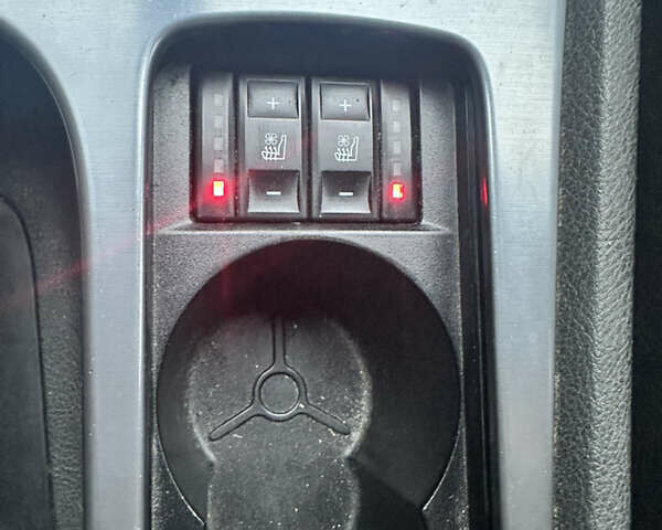 Белый Форд Мондео, объемом двигателя 2 л и пробегом 157 тыс. км за 9000 $, фото 9 на Automoto.ua