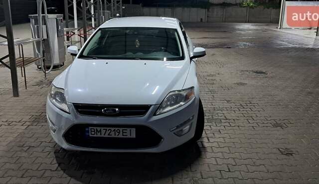 Білий Форд Мондео, об'ємом двигуна 2 л та пробігом 220 тис. км за 7500 $, фото 3 на Automoto.ua