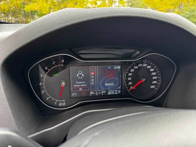Білий Форд Мондео, об'ємом двигуна 2 л та пробігом 80 тис. км за 11800 $, фото 20 на Automoto.ua