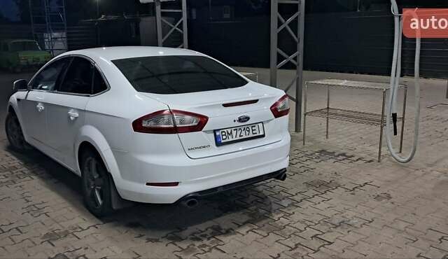 Білий Форд Мондео, об'ємом двигуна 2 л та пробігом 220 тис. км за 7500 $, фото 4 на Automoto.ua