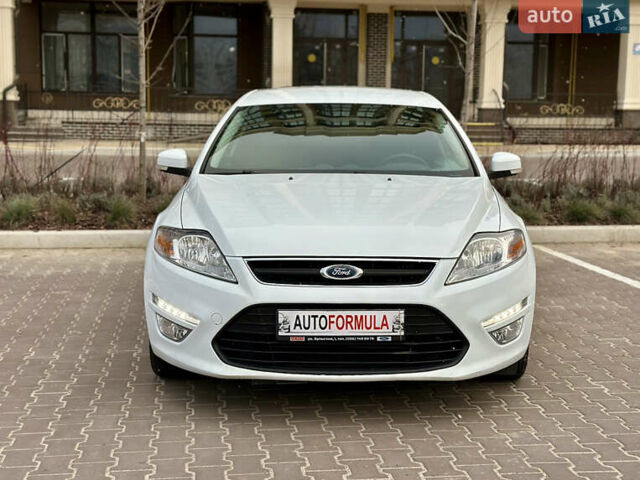 Белый Форд Мондео, объемом двигателя 1.6 л и пробегом 75 тыс. км за 8490 $, фото 4 на Automoto.ua