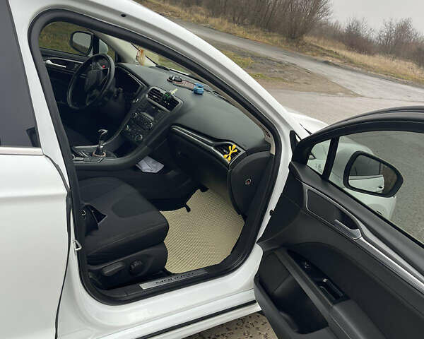 Белый Форд Мондео, объемом двигателя 1.5 л и пробегом 219 тыс. км за 9250 $, фото 16 на Automoto.ua