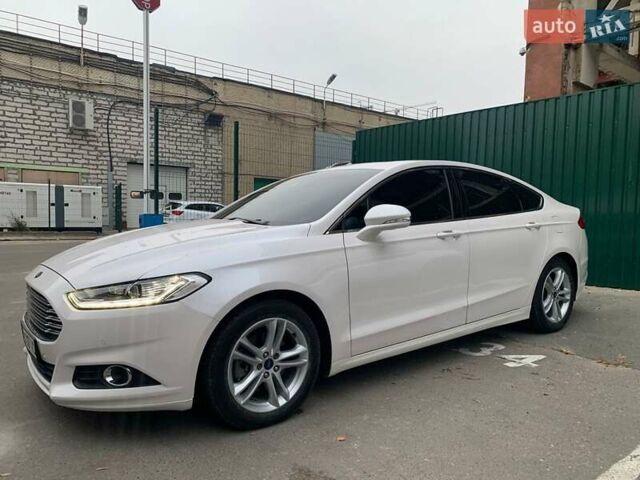 Белый Форд Мондео, объемом двигателя 2 л и пробегом 107 тыс. км за 14500 $, фото 3 на Automoto.ua