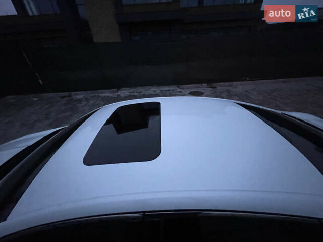 Білий Форд Мондео, об'ємом двигуна 2 л та пробігом 134 тис. км за 10200 $, фото 21 на Automoto.ua