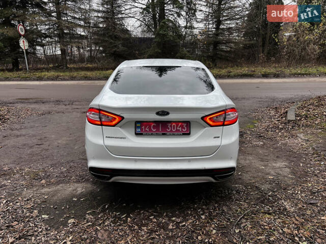 Белый Форд Мондео, объемом двигателя 2 л и пробегом 132 тыс. км за 10900 $, фото 6 на Automoto.ua