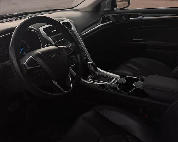 Білий Форд Мондео, об'ємом двигуна 2 л та пробігом 203 тис. км за 10300 $, фото 8 на Automoto.ua