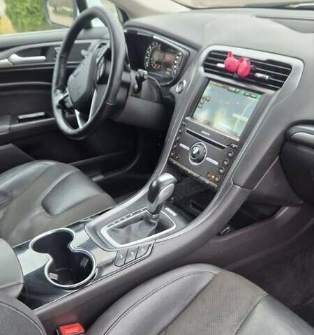 Белый Форд Мондео, объемом двигателя 2 л и пробегом 297 тыс. км за 9750 $, фото 49 на Automoto.ua