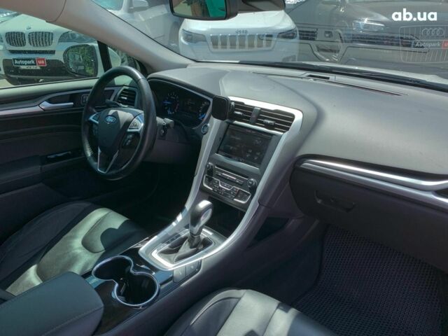 Белый Форд Мондео, объемом двигателя 2 л и пробегом 81 тыс. км за 14890 $, фото 25 на Automoto.ua