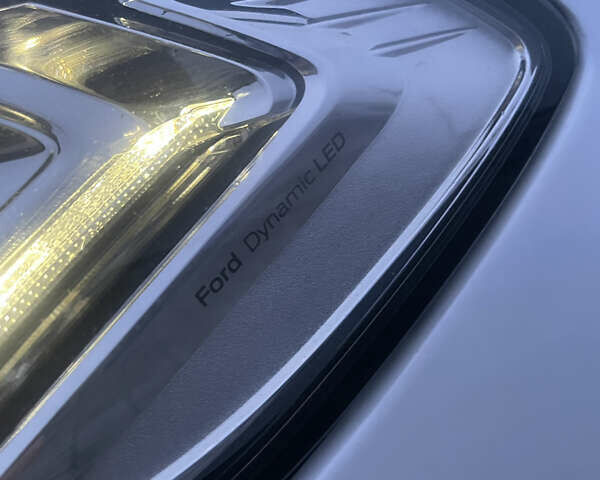 Білий Форд Мондео, об'ємом двигуна 2 л та пробігом 134 тис. км за 10200 $, фото 9 на Automoto.ua