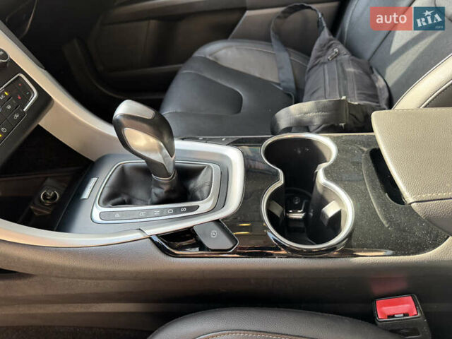 Белый Форд Мондео, объемом двигателя 2 л и пробегом 164 тыс. км за 14900 $, фото 22 на Automoto.ua