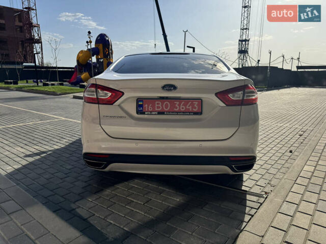 Белый Форд Мондео, объемом двигателя 2 л и пробегом 164 тыс. км за 14900 $, фото 9 на Automoto.ua