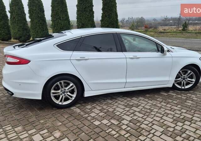 Белый Форд Мондео, объемом двигателя 2 л и пробегом 297 тыс. км за 9750 $, фото 6 на Automoto.ua