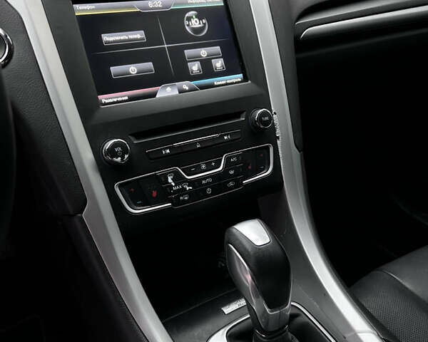 Белый Форд Мондео, объемом двигателя 2 л и пробегом 132 тыс. км за 10900 $, фото 10 на Automoto.ua