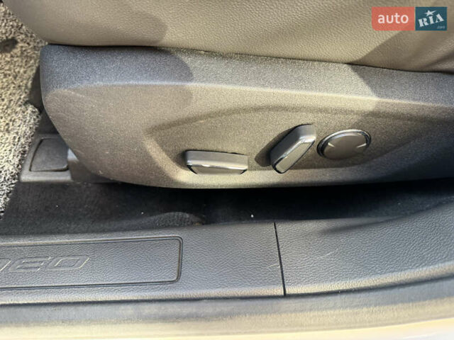 Белый Форд Мондео, объемом двигателя 2 л и пробегом 164 тыс. км за 14900 $, фото 21 на Automoto.ua