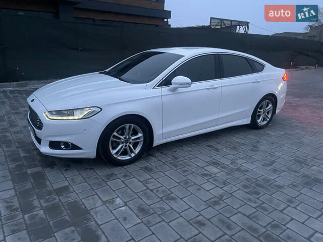Білий Форд Мондео, об'ємом двигуна 2 л та пробігом 134 тис. км за 10200 $, фото 1 на Automoto.ua