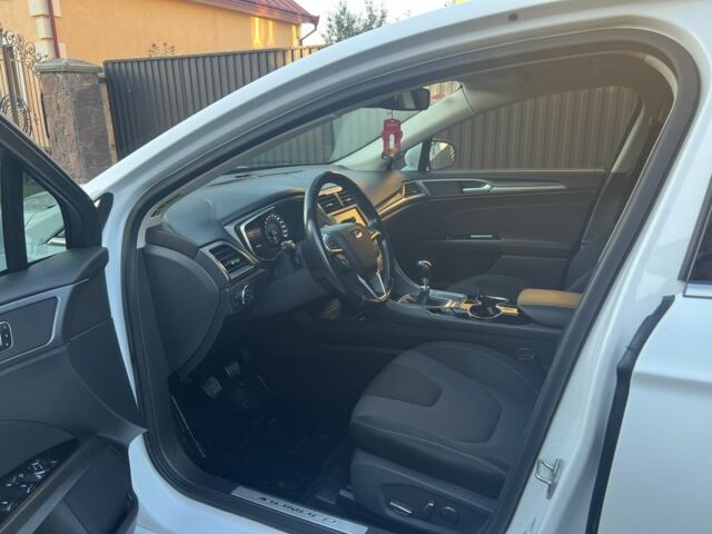 Білий Форд Мондео, об'ємом двигуна 2 л та пробігом 180 тис. км за 11600 $, фото 4 на Automoto.ua