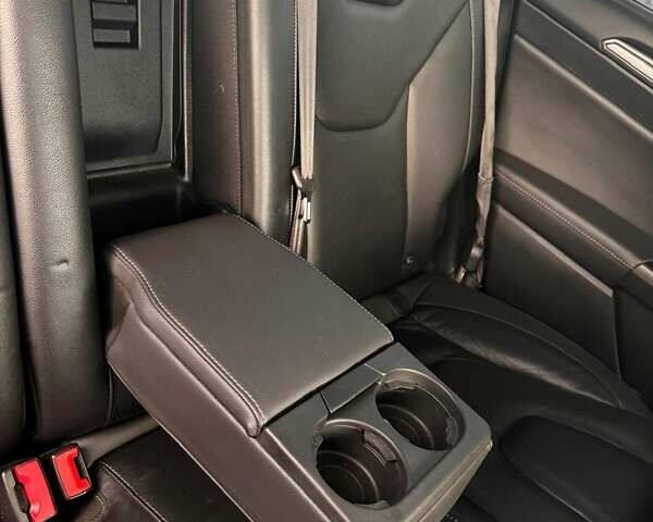 Білий Форд Мондео, об'ємом двигуна 2 л та пробігом 203 тис. км за 10300 $, фото 3 на Automoto.ua