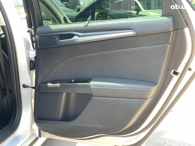 Белый Форд Мондео, объемом двигателя 2 л и пробегом 81 тыс. км за 14890 $, фото 23 на Automoto.ua