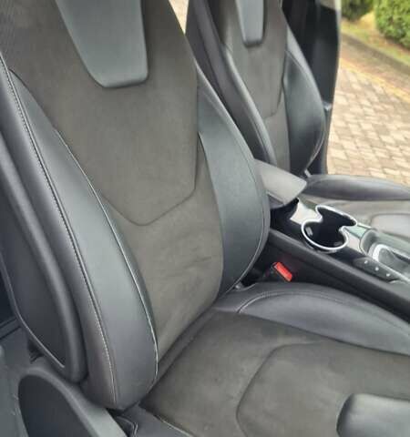 Белый Форд Мондео, объемом двигателя 2 л и пробегом 297 тыс. км за 9750 $, фото 81 на Automoto.ua