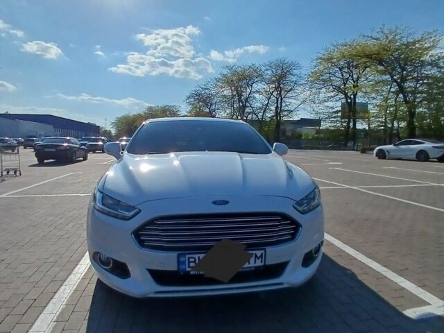 Білий Форд Мондео, об'ємом двигуна 2 л та пробігом 174 тис. км за 12000 $, фото 4 на Automoto.ua