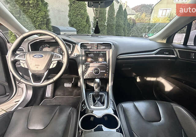 Белый Форд Мондео, объемом двигателя 2 л и пробегом 112 тыс. км за 13500 $, фото 9 на Automoto.ua